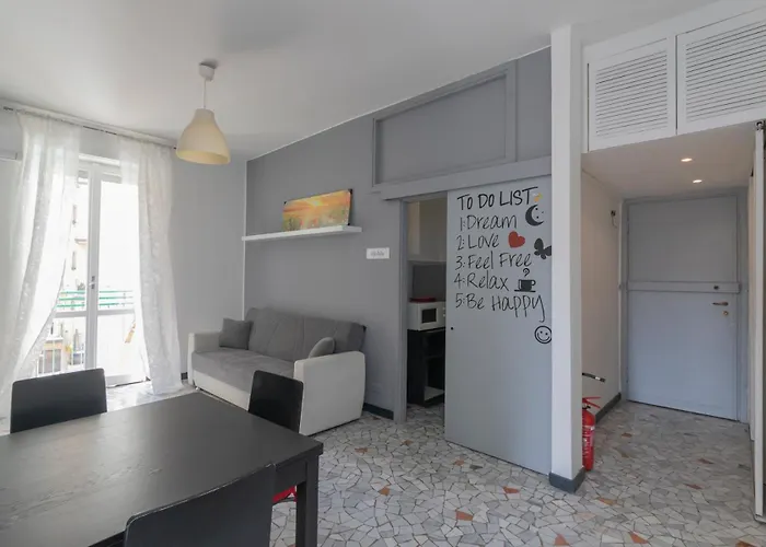 Xenia Milano - 2rooms apt in Porta Ticinese 97 B